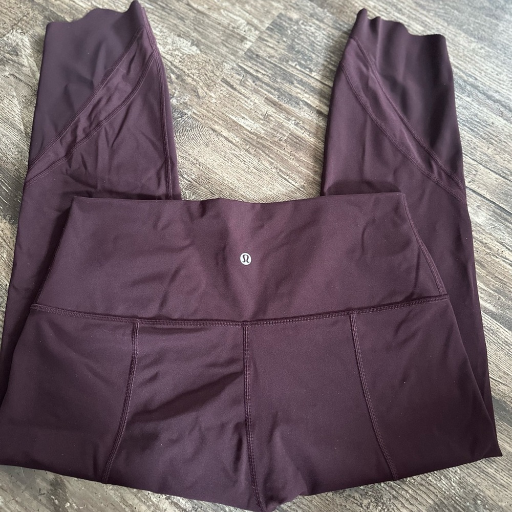 Lululemon Capris - Picture 1 of 5